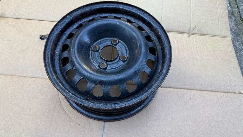 8913 Używana felga stalowa Opel 5.50-14 4x100  ET: 39