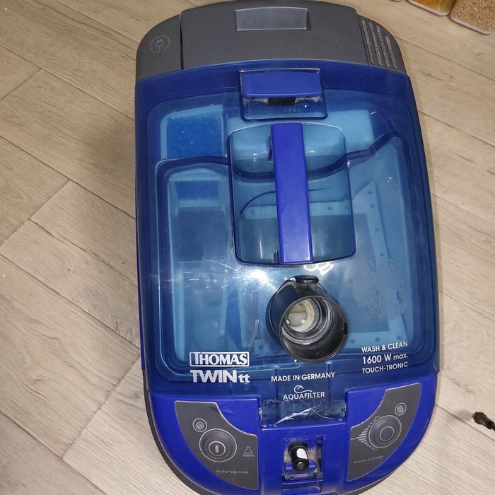 Пилотяг з аквафільтром THOMAS TWIN TT