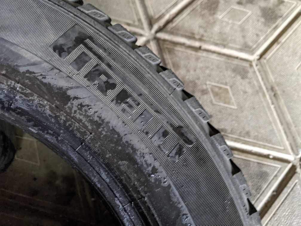 185/60R15 Pirelli зима