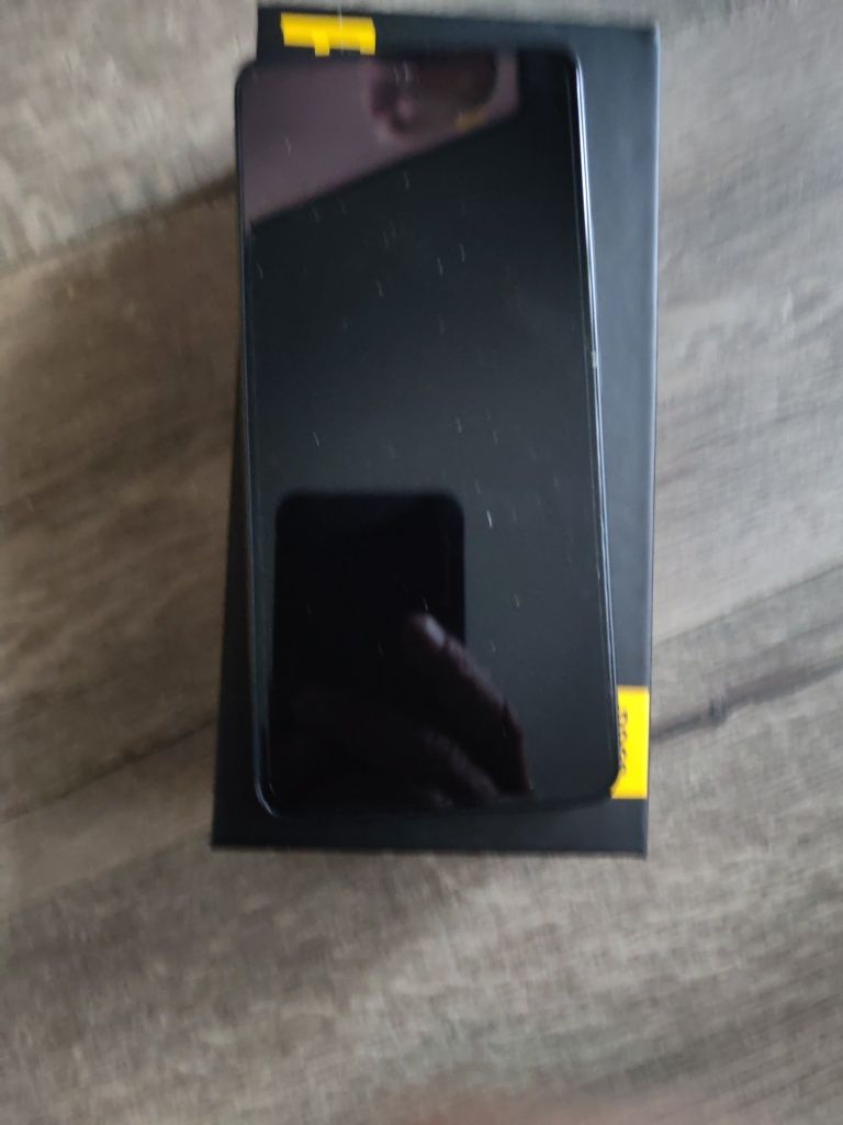 Продаеться  телефон Poco f 6 12/512