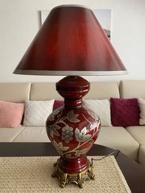 Unikatowa ceramiczna lampa z inkrustowanym srebrem w kolorze bordowym