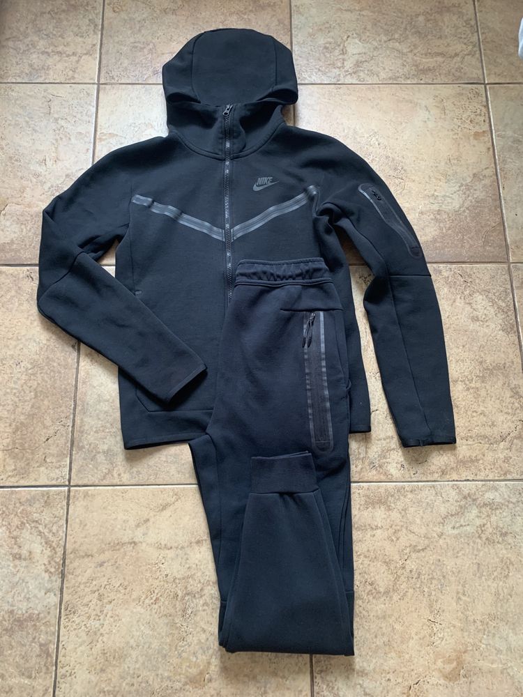 Костюм Nike Tech Fleece. S
