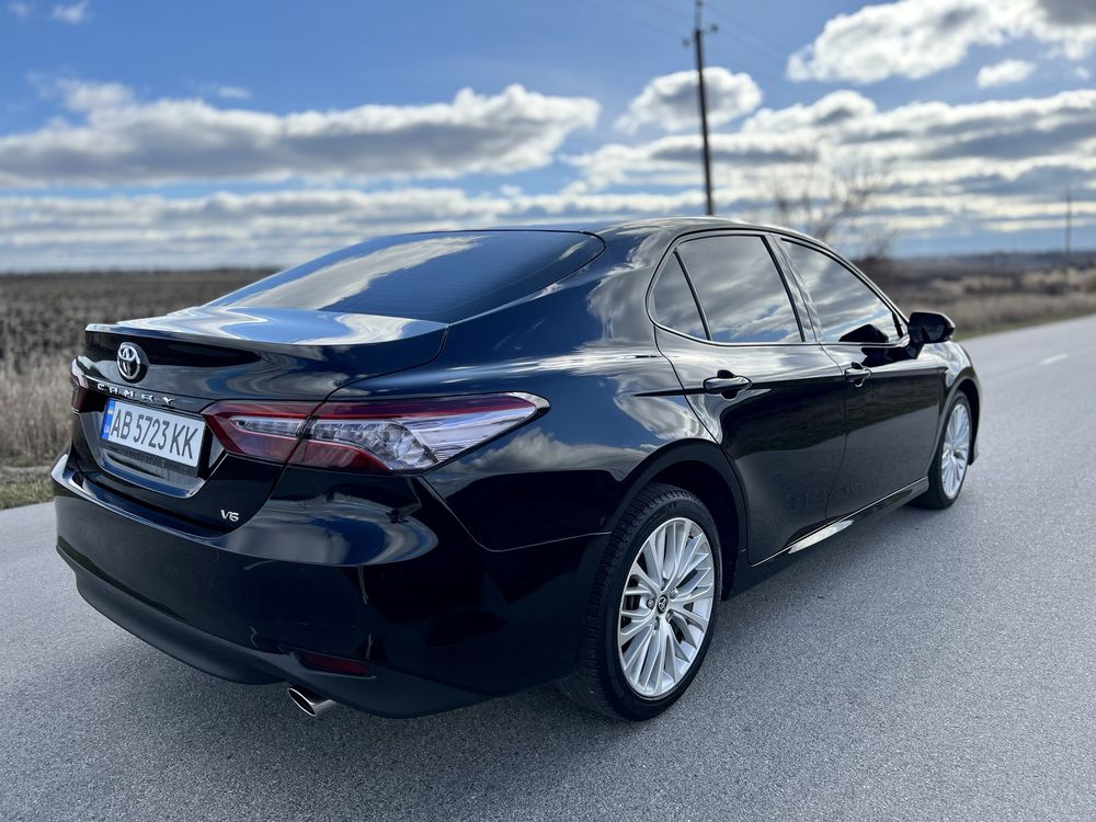 Toyota camry 3,5 official