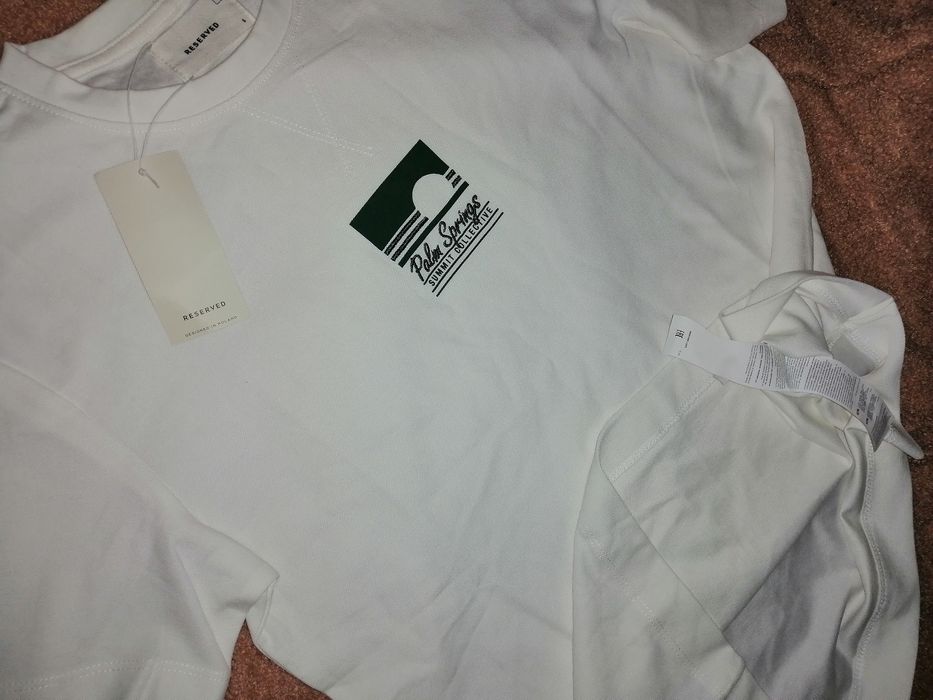 Nowa Reserved Strukturalna Koszulka bluzka t-shirt Regular. Z haftem.