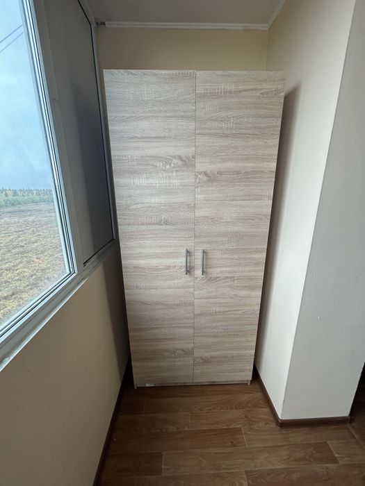 Шкаф. Самовивіз.