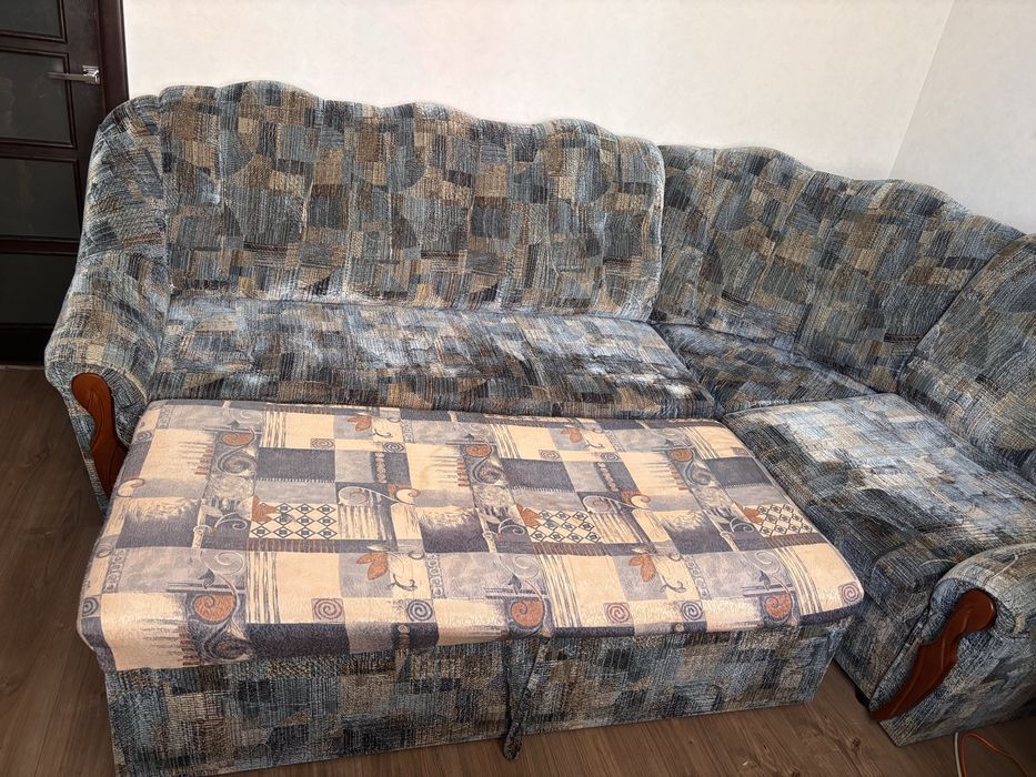 Продам диван раскладной бу