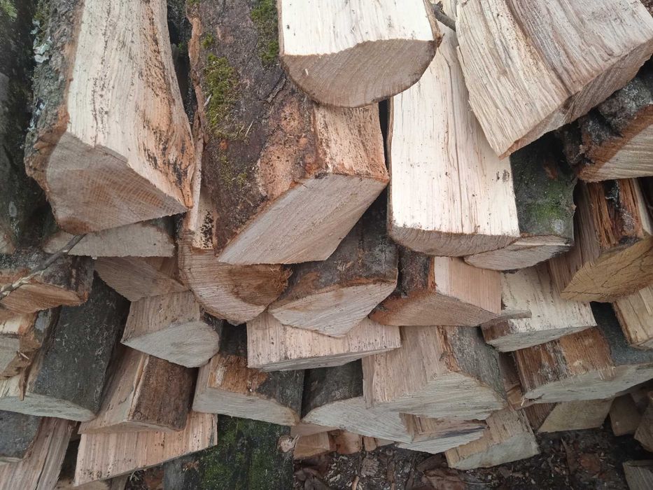 Дрова порубані ,твердих порід, сухі ,акація,дуб,граб з доставкою