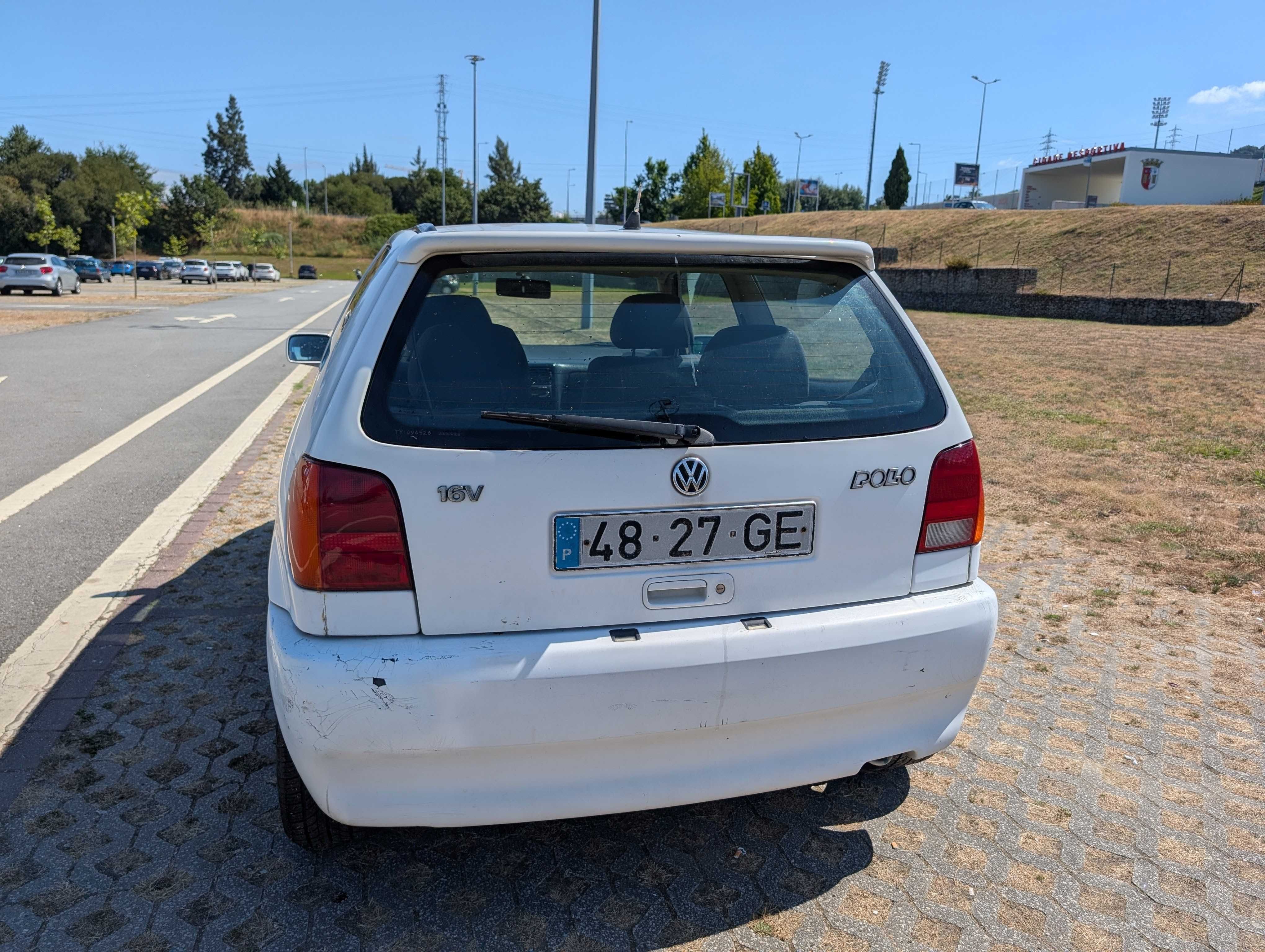 Volkswagen Polo 1.4 16v (1996) - 3 Portas