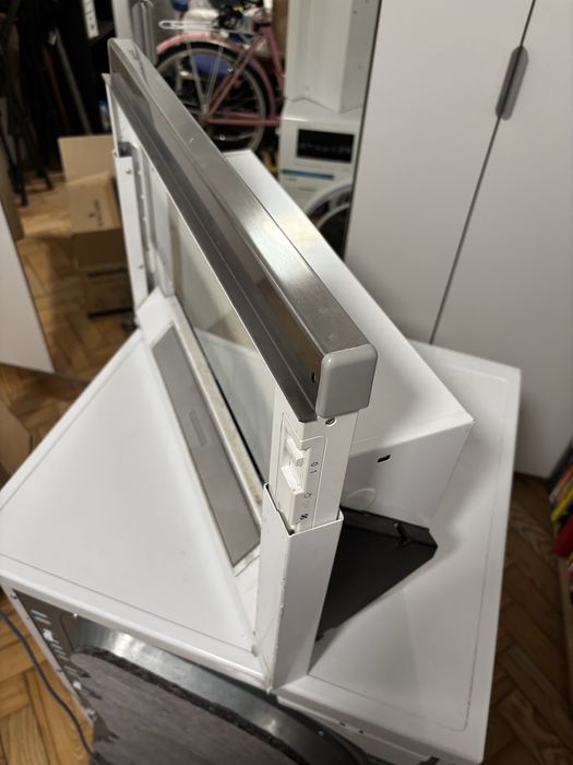 Okap kuchenny do zabudowy niemiecki