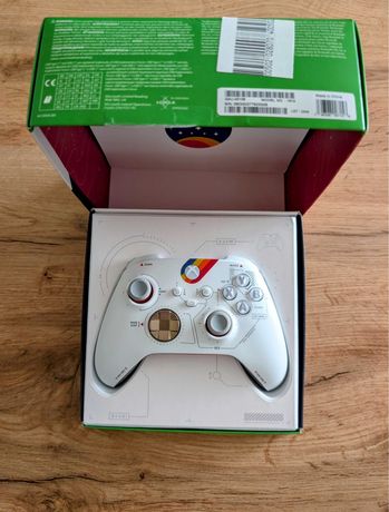 Kontroler Xbox Series – Edycja Limitowana STARFIELD
