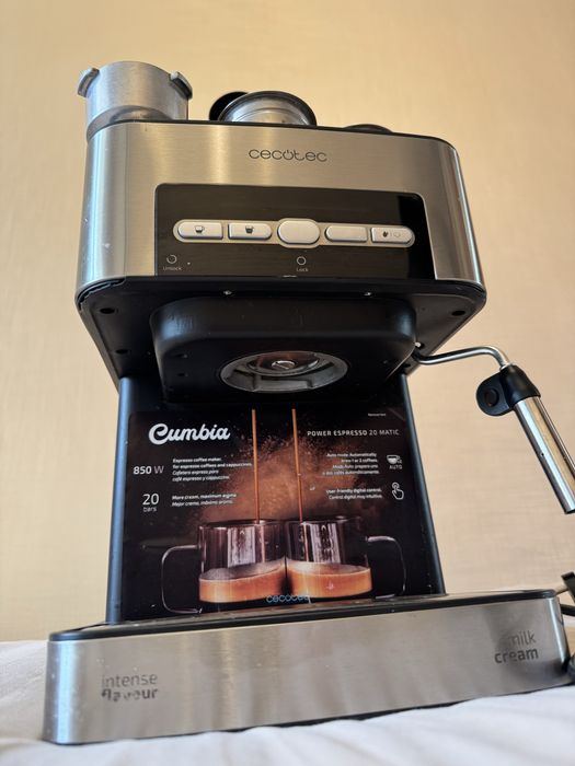 Кавоварка Cecotec Cumbia Power Espresso 20 Matic - ідеальна кавомашина