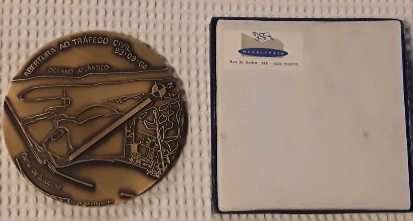 Medalha em bronze da Câmara Municipal de Aveiro