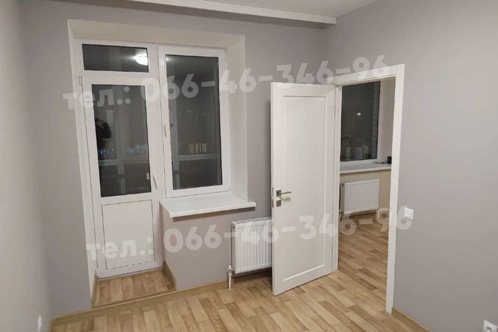 Поклейка шпалер та малярні роботи у Києві Майстер по ремонту квартир