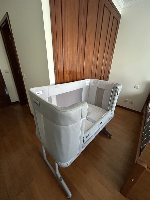 Berço next to me forever