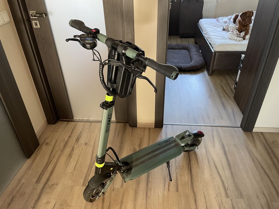 Hulajnoga elektryczna Vsett 8