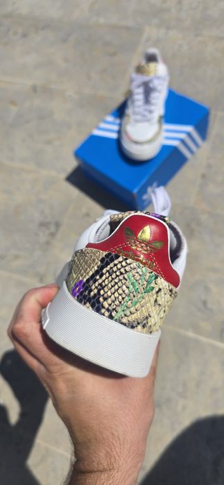 Adidas Supercourt Floral [ Edição Especial]
