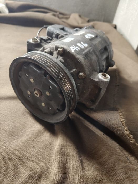 Sprężarka klimatyzacji audi A4 b6 b7 passat B5 skoda  1,9 TDI