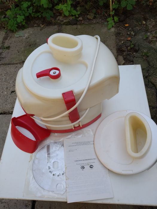 Соковыжималка "Садовая".