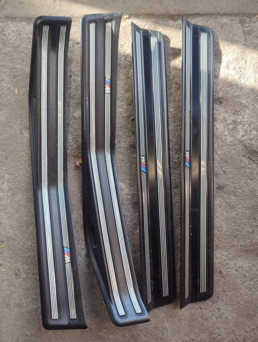 E46 Sedan/Kombi/Touring Listwy progowe M Pakiet