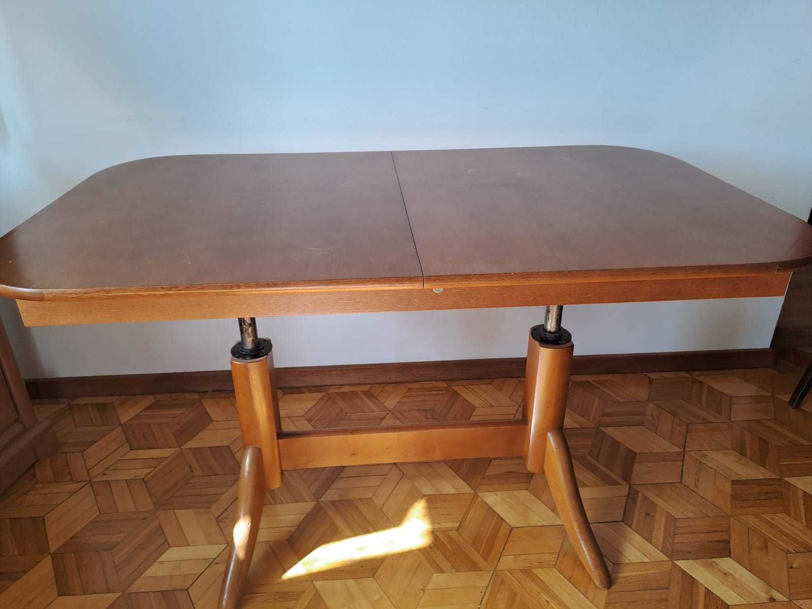 Sprzedam komplet mebli do  salonu/jadalni + ława
