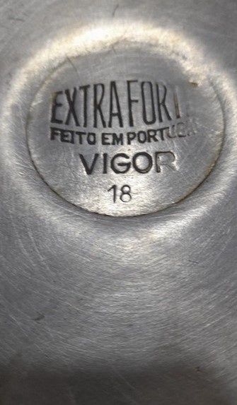 15 Artigos vários em alumínio  - Bom estado - ÚLTIMOS DIAS