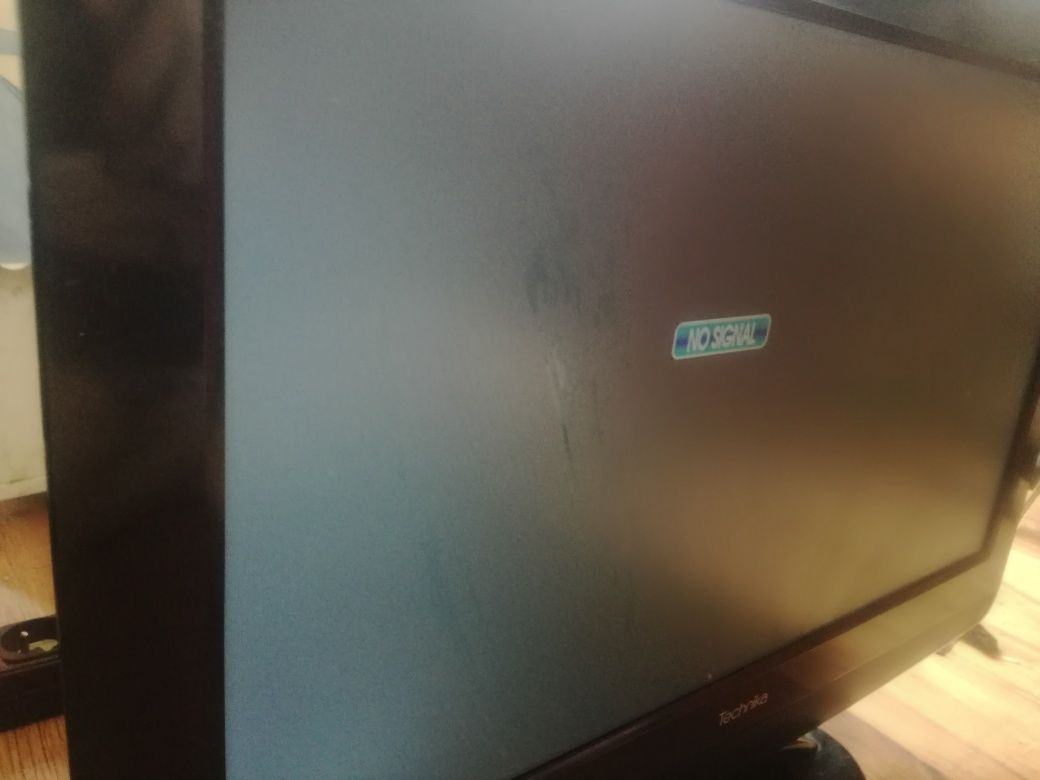 Telewizor Tv 22 cale Technika lcd 22-541 tuner DVB-T 2
