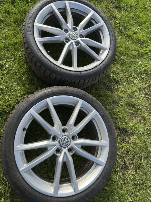 Sprzedam felgi 18 Pretorie z oponami zimowymi 225/40/18