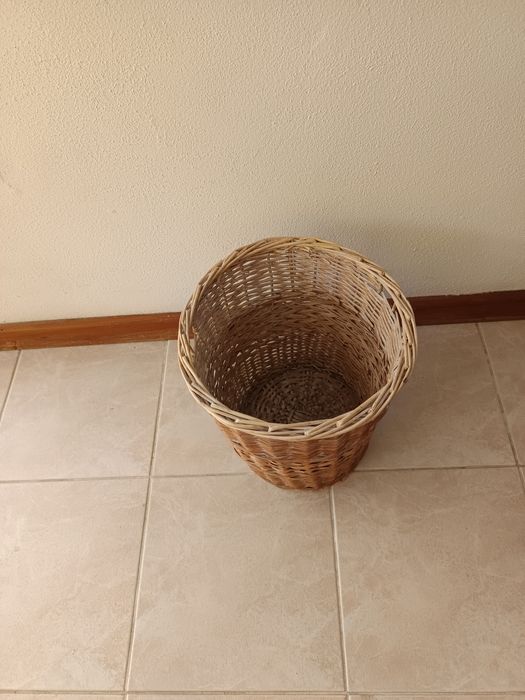 Cesto em vime natural