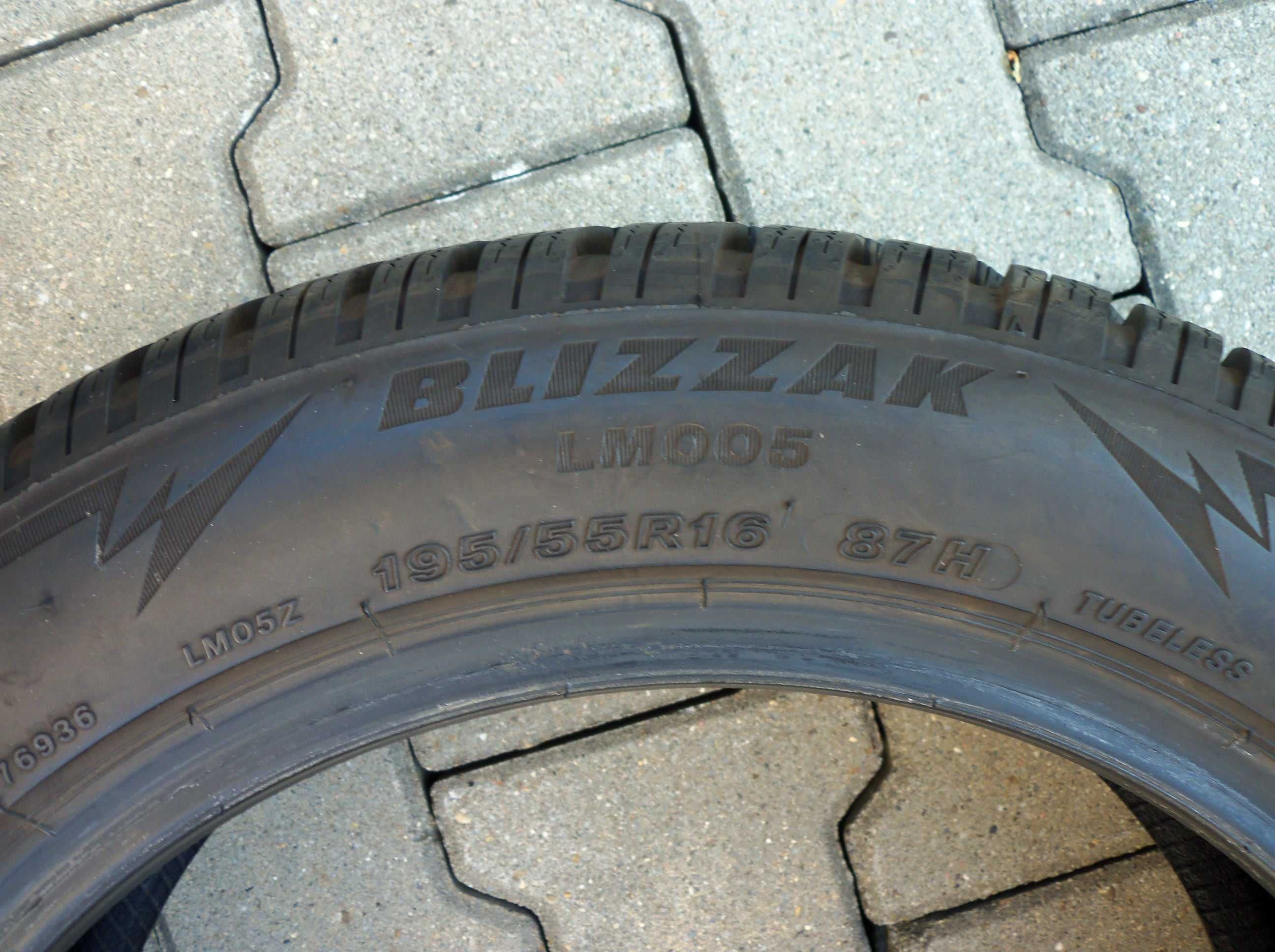 opony zimowe zima 195/55R16 BRIDGESTONE Blizzak LM005 20rok. 7mm.
