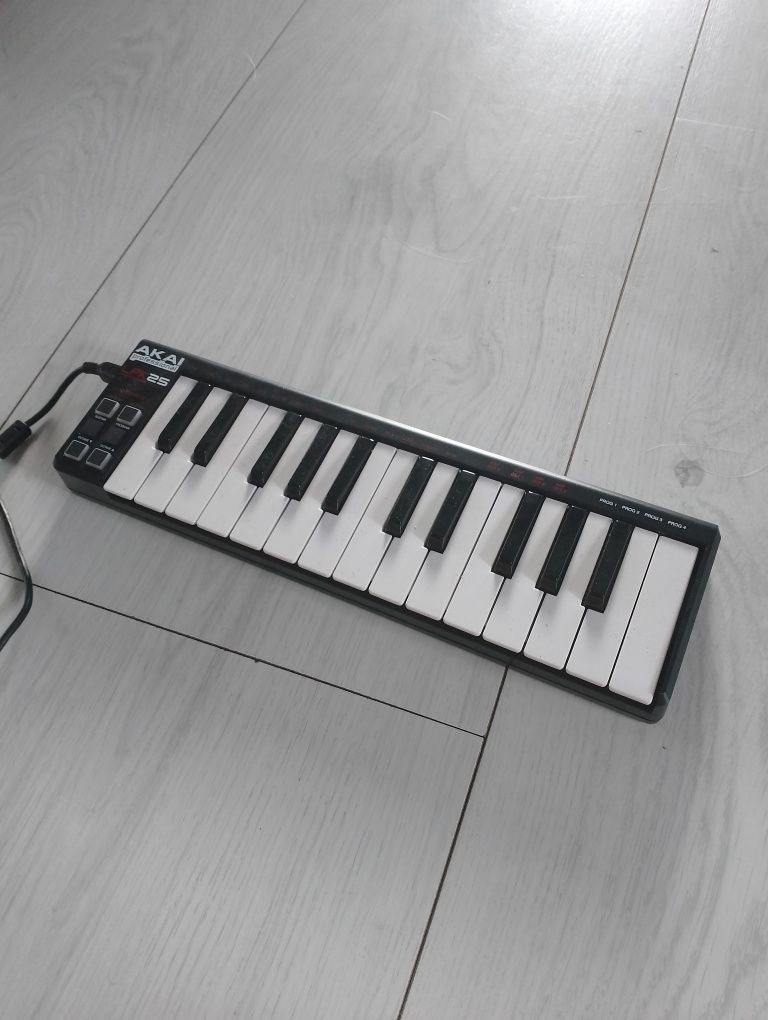 Kontroler AKAI LPK25 Professional