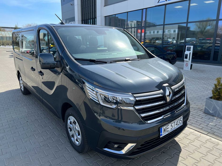 Wynajem Busa 9-osobowego Renault Trafic 2024 - AUTOTECHNIKUM -