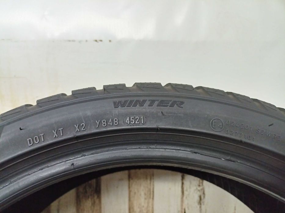 Pirelli SottoZero 3 225/40/19 21r. 93H 2x6,2mm (6609)