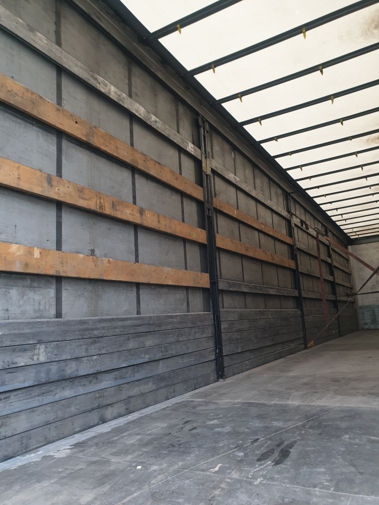 обміняю на легкове авто, продам полуприцеп штора SHMITZ S01 2006 року