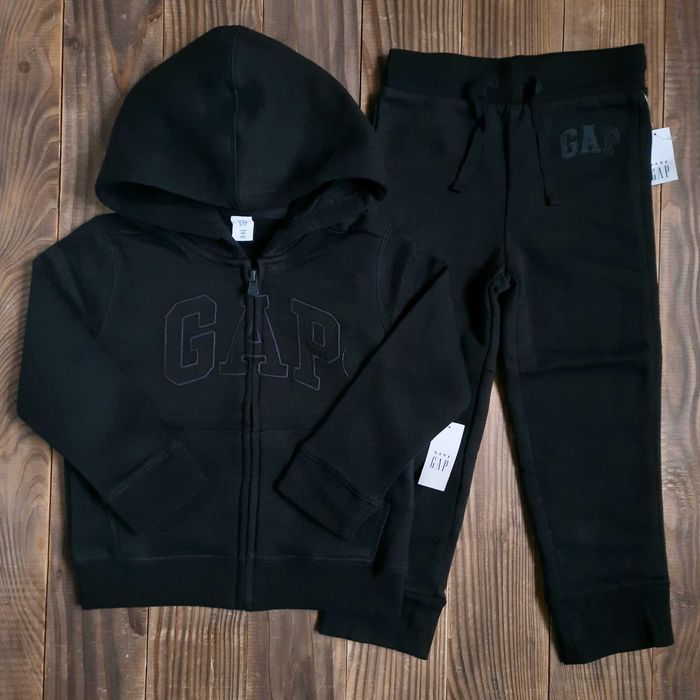 Новий спортивний костюм GAP на 3 роки. 98 геп спортивный геп