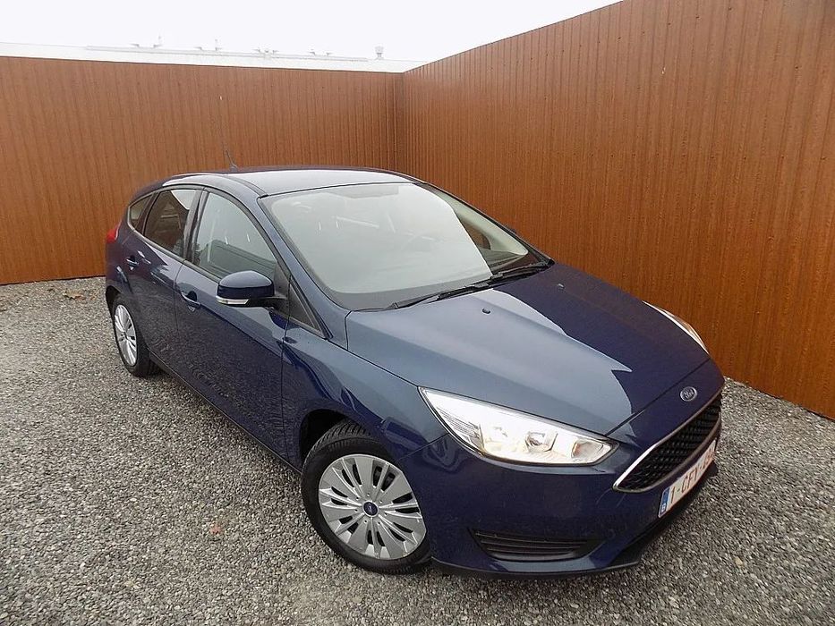 Ford Focus 1.0 95KM!! Lift!! Klimatyzacja!! Grzana Kierownica!! Grzane Fotele!!