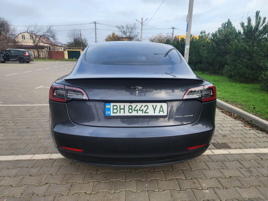 Продам Tesla model 3 2018г