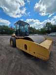 Caterpillar CAT 663 E  Walec CAT 663E Stalowo Gumowy