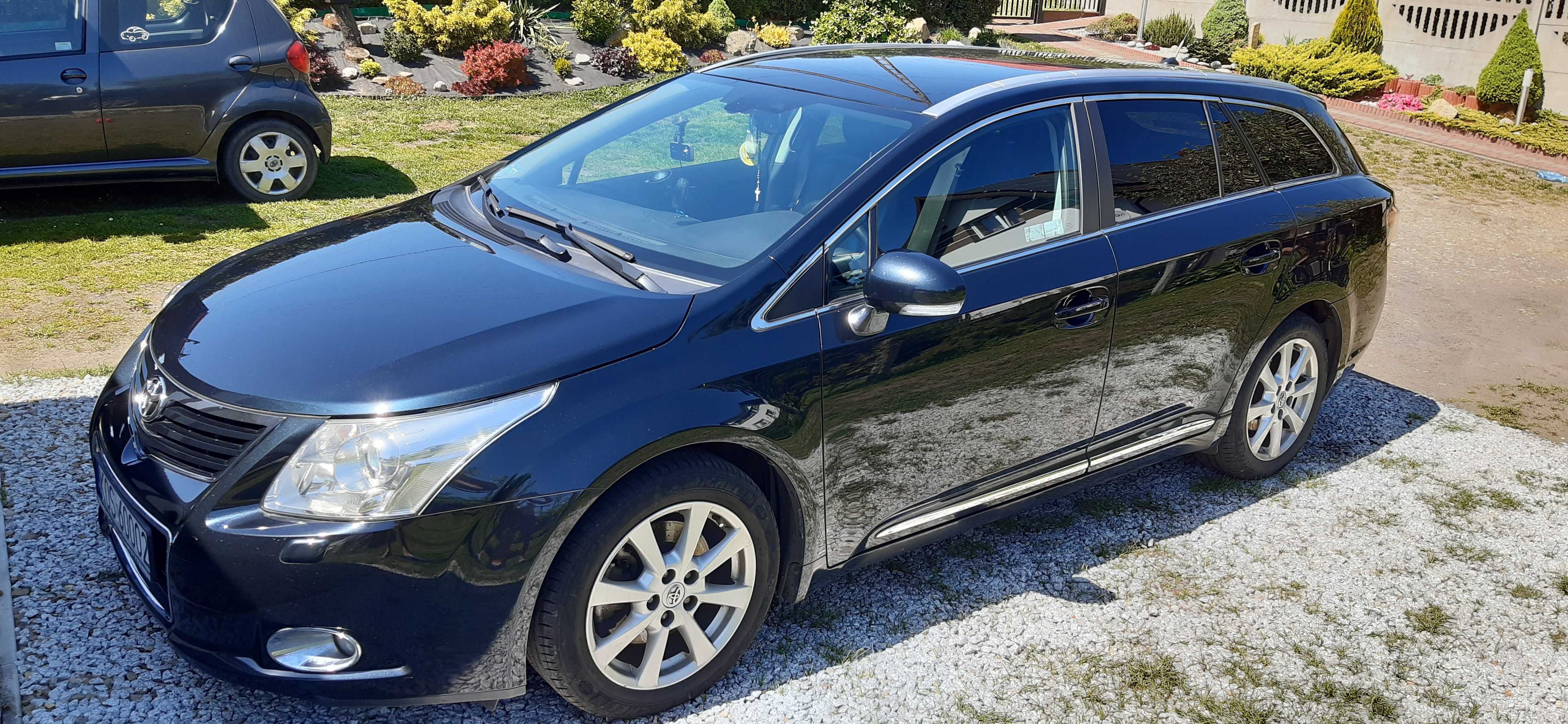 SALON POLSKA Toyota Avensis 2.2  d4d   173km  ,  serwis stan idealny