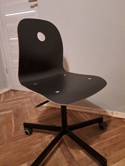 Biurko micke 105x50 czarne + krzesło. Stan Idealny!!!