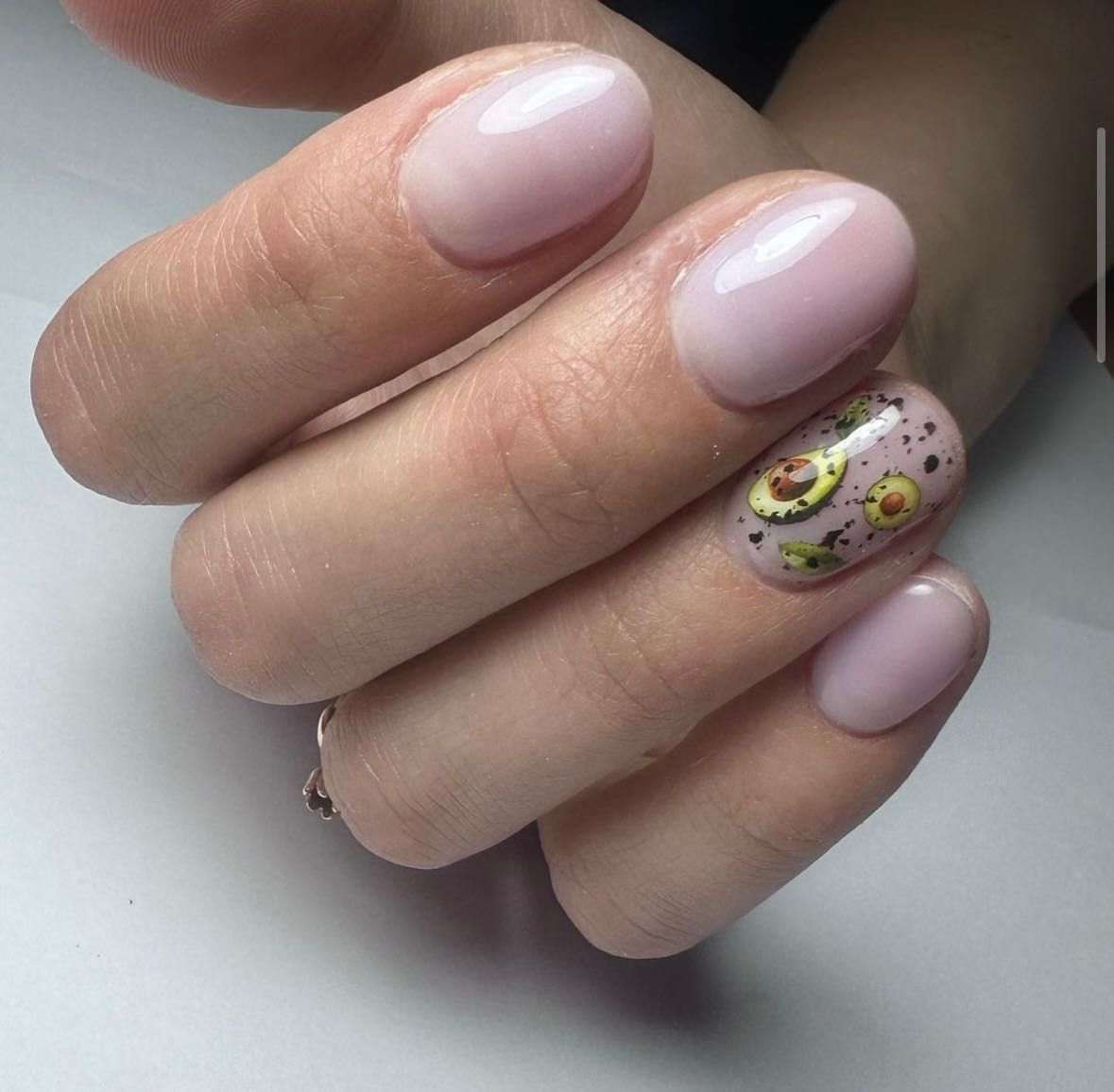 Manicure! Przedłużanie paznokci. 10% rabatu na pierwszą wizytę.