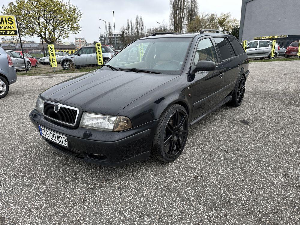 Skoda Octavia 1.8turbo  220km Lpg