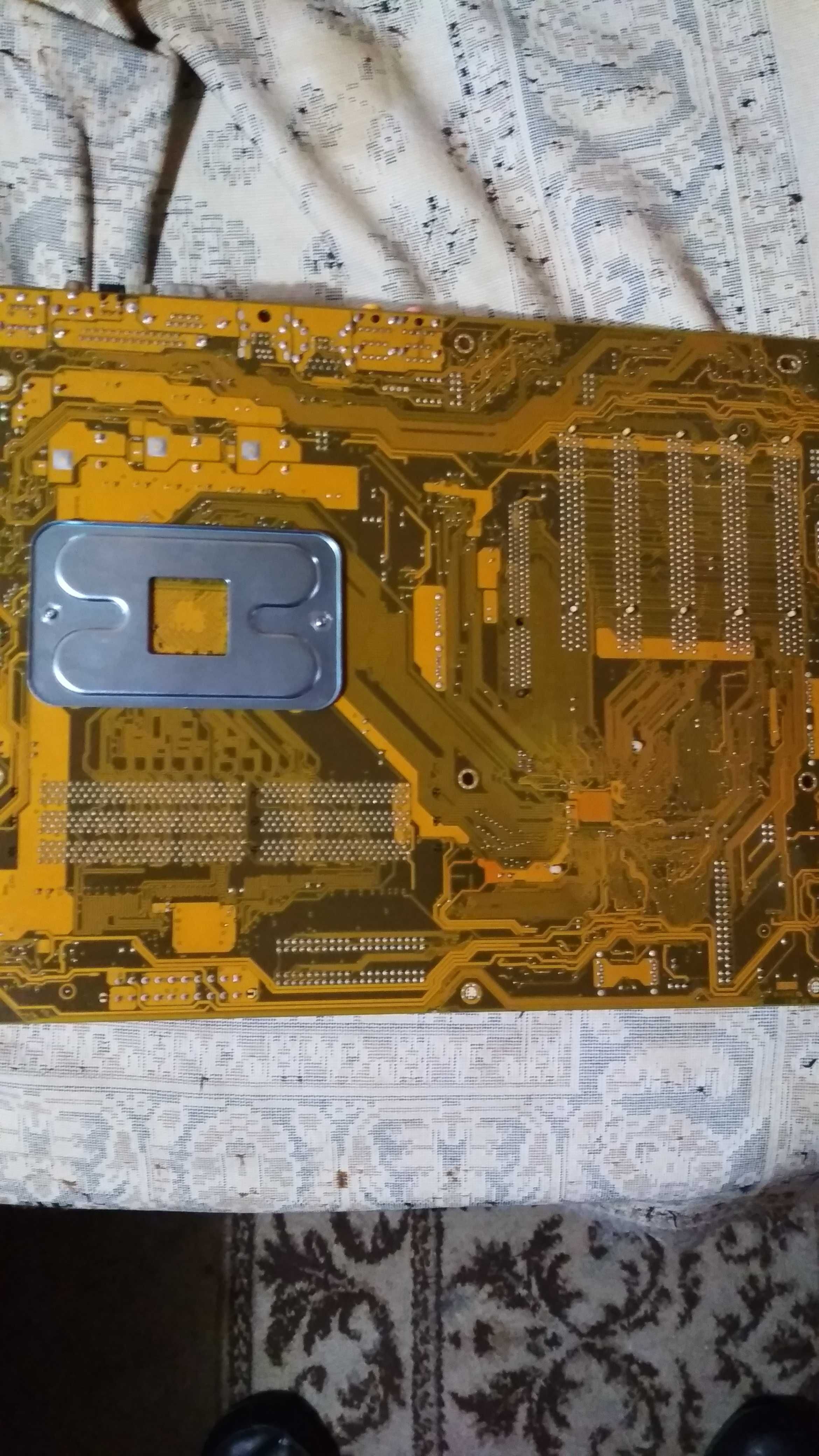 Материнська плата Asus K8N Green +процесор + кулер