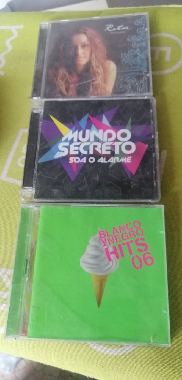 CD de músicas várias