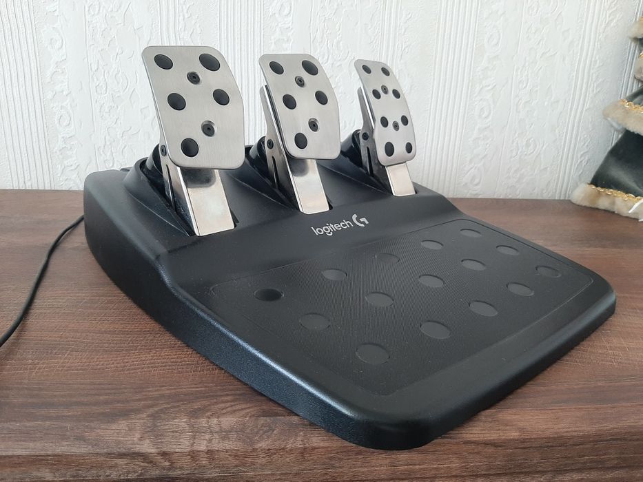 Logitech G29 Driving Force игровой руль + кпп logitech