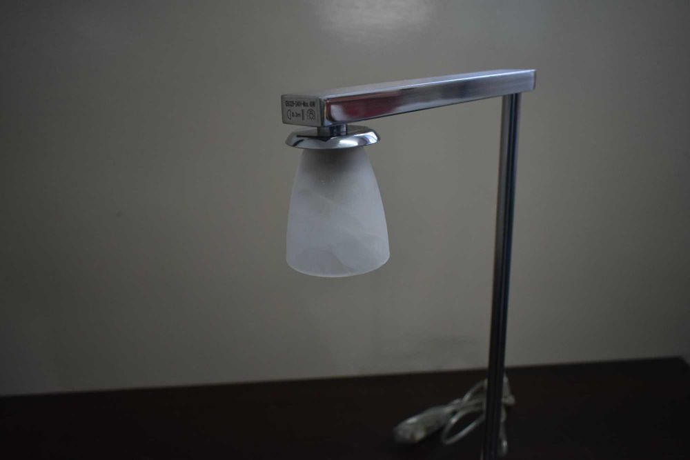 Vintage retro lampa metalowa biurkowa chrom