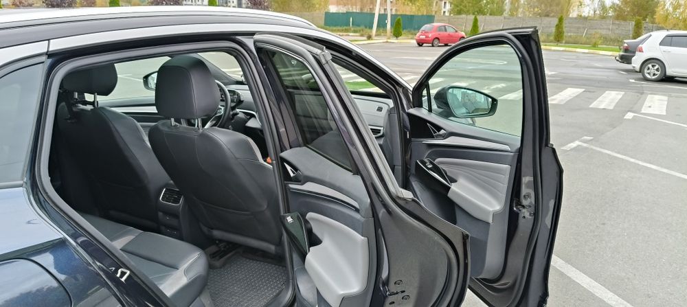 Продам Volkswagen ID 4 Pro lite 2023