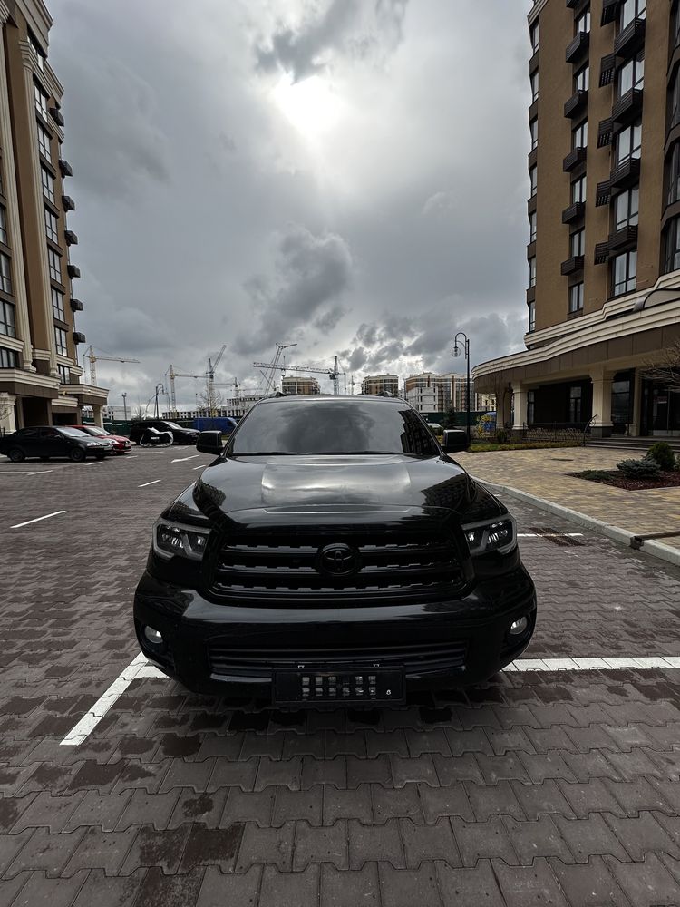 Toyota Sequoia 2017