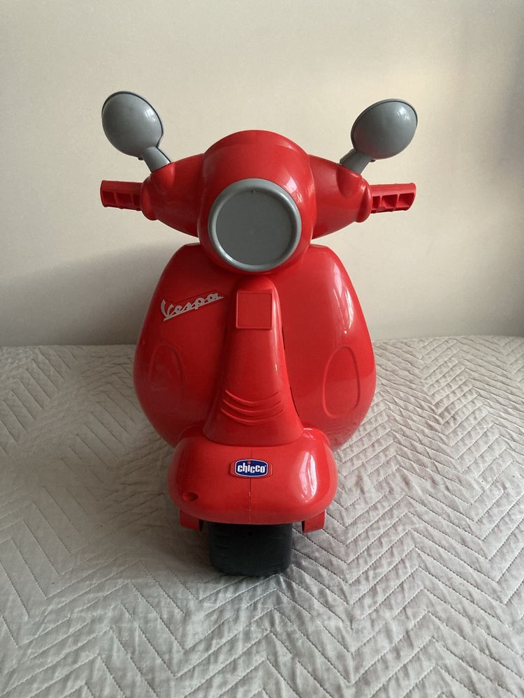 Jeździk skuter chicco Vespa Primavera