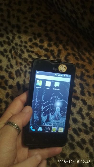 Продам оригінальний смартфон fly