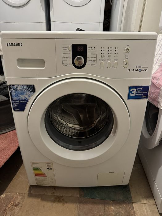 Продам пральну машинку Samsung на 6кг WF8598NHW